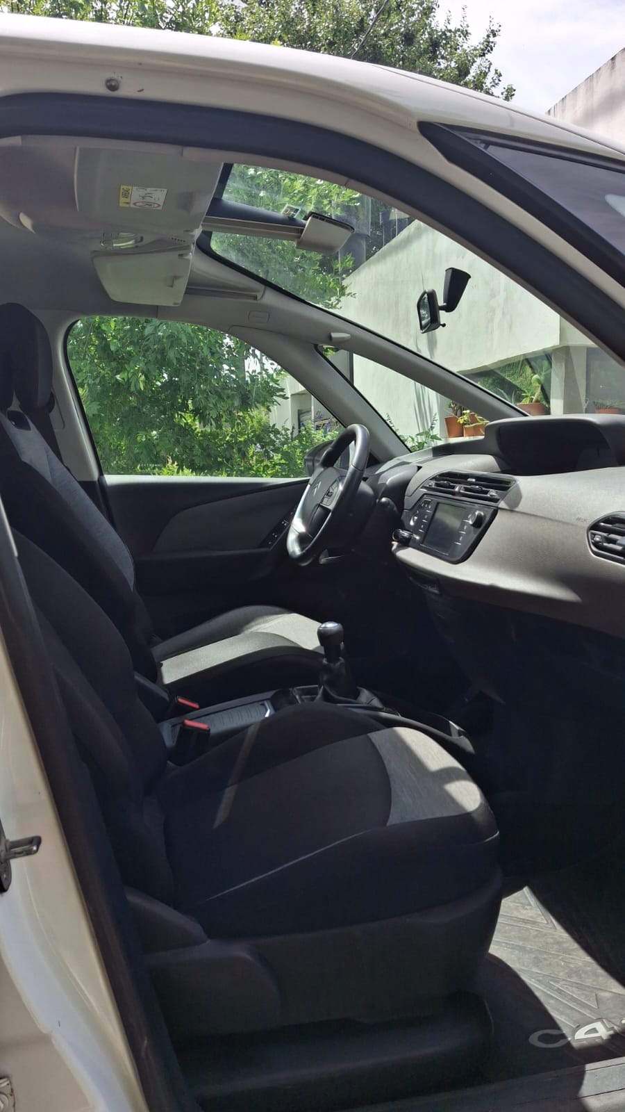 Mira esta publicación de Citroen C 4 Picasso 2014 en Motordil