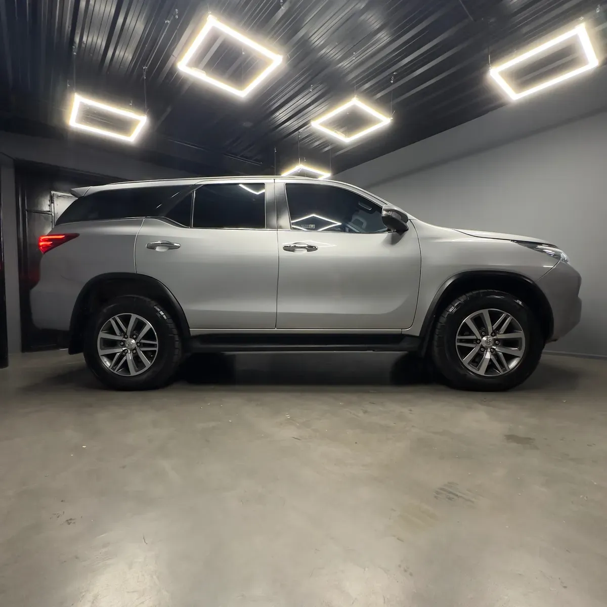 Mira esta publicación de Toyota SW4 2016 en Motordil