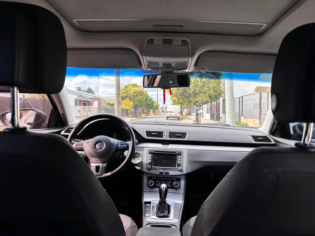 Mira esta publicación de Volkswagen Passat 2012 en Motordil