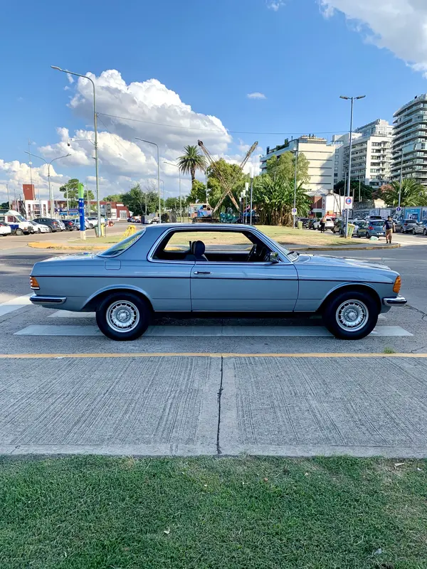 Mira esta publicación de Mercedes Benz 230 1982 en Motordil