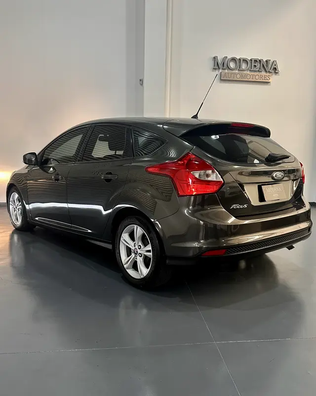 Mira esta publicación de Ford Focus 2014 en Motordil