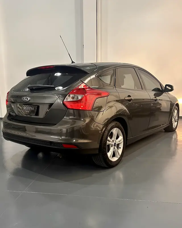 Mira esta publicación de Ford Focus 2014 en Motordil