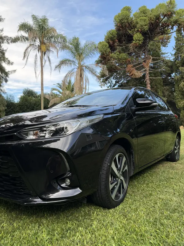 Mira esta publicación de Toyota Yaris 2023 en Motordil