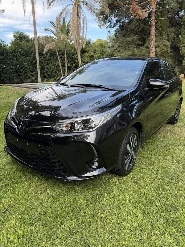 Mira esta publicación de Toyota Yaris 2023 en Motordil