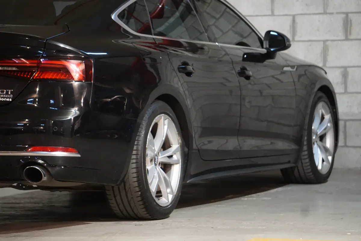 Mira esta publicación de Audi A5 Sportback 2018 en Motordil
