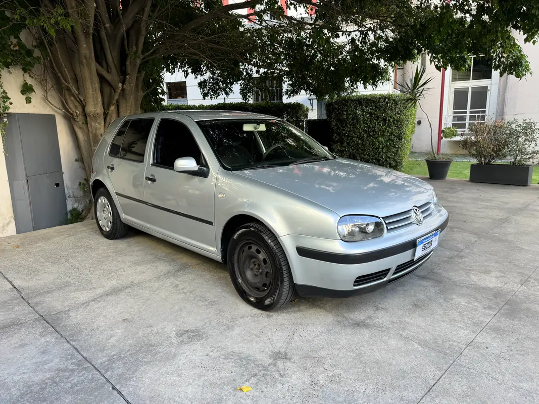 Mira esta publicación de Volkswagen Golf 2006 en Motordil