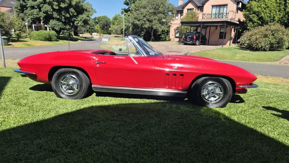 Mira esta publicación de Chevrolet Corvette 1966 en Motordil
