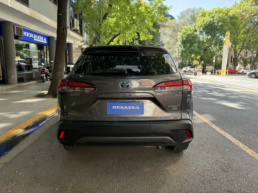 Mira esta publicación de Toyota Corolla Cross 2022 en Motordil