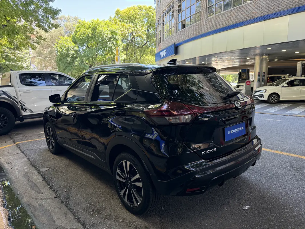 Mira esta publicación de Nissan Kicks 2021 en Motordil