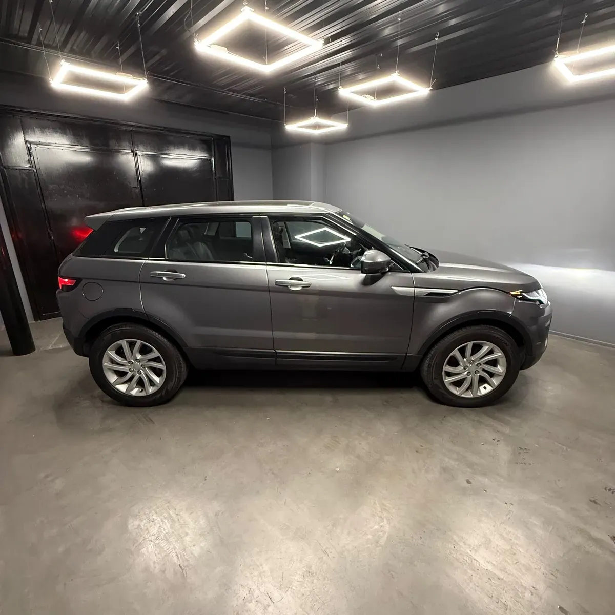 Mira esta publicación de Land Rover Range Rover Evoque 2017 en Motordil