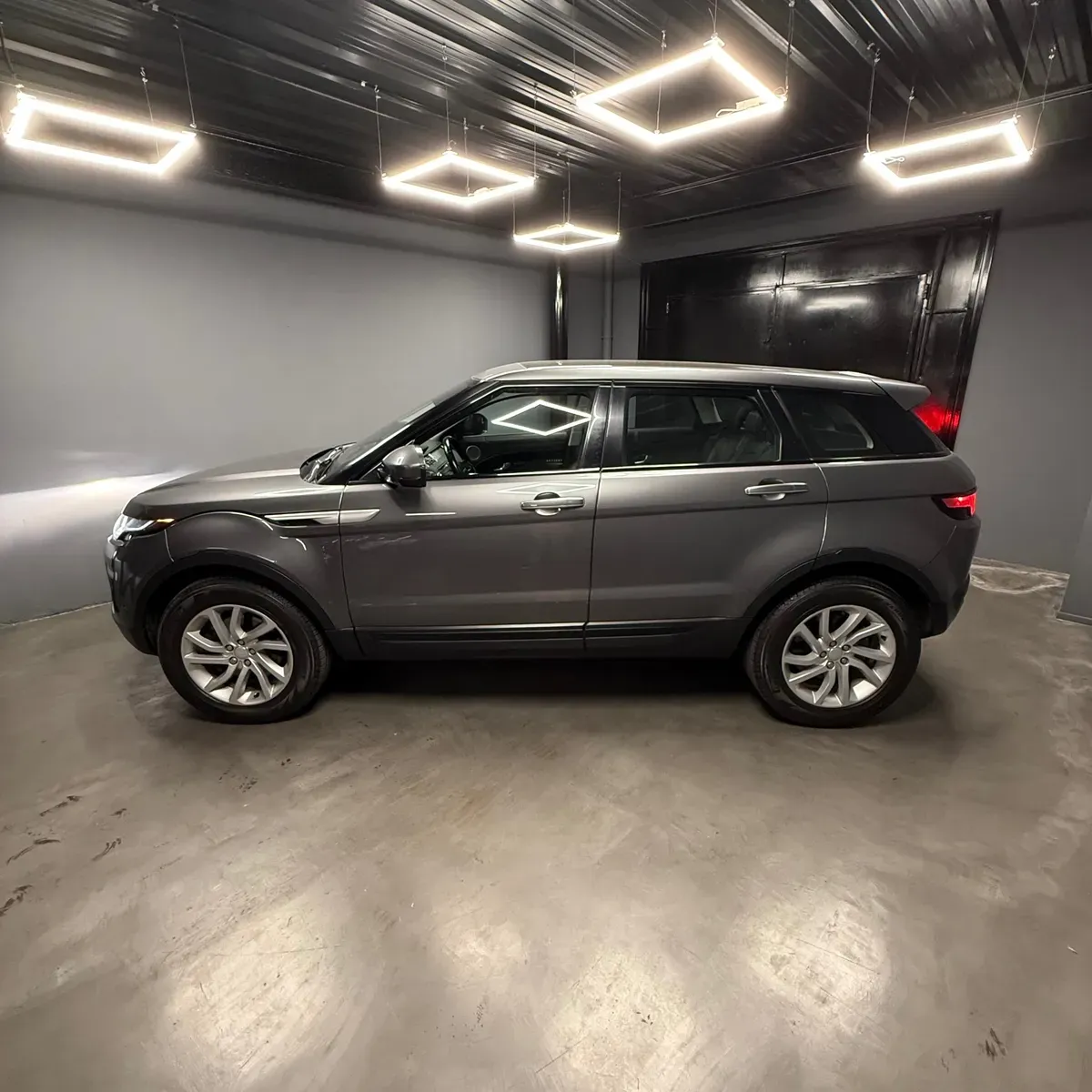 Mira esta publicación de Land Rover Range Rover Evoque 2017 en Motordil