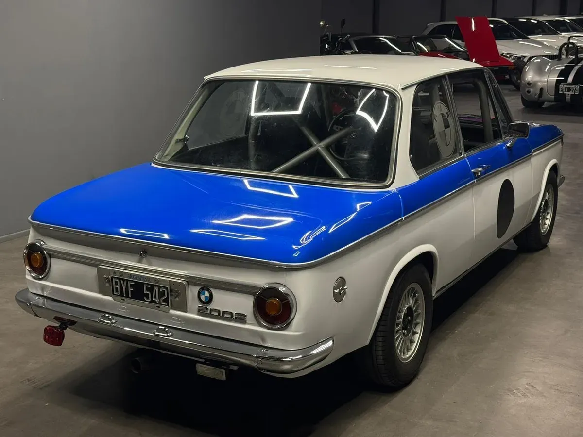 Mira esta publicación de BMW 2002 1976 en Motordil