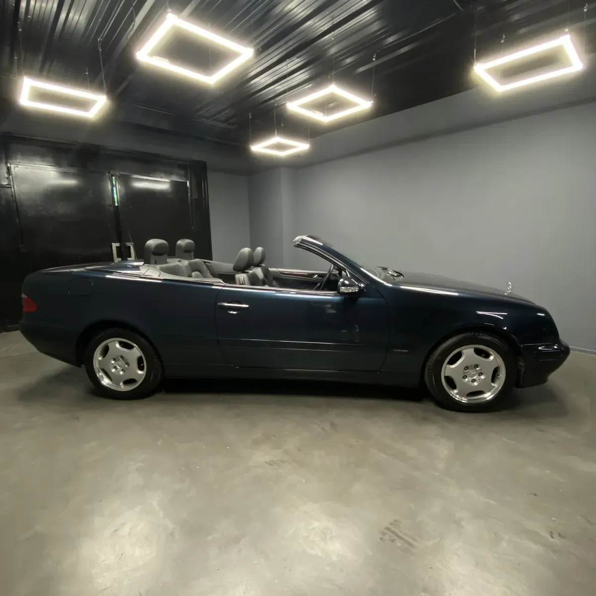 Mira esta publicación de Mercedes Benz CLK 2000 en Motordil