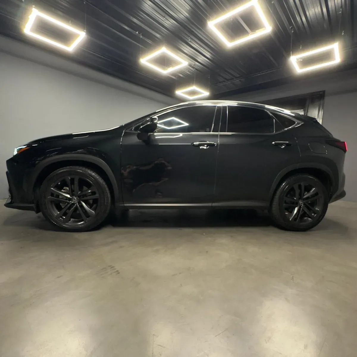 Mira esta publicación de Lexus NX 2023 en Motordil