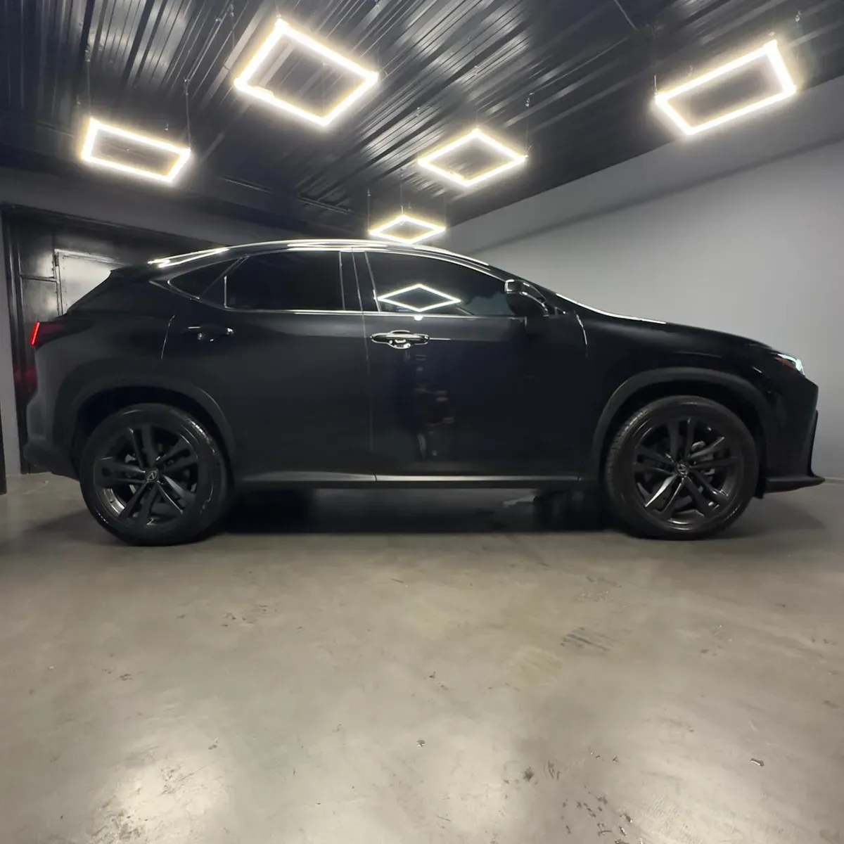 Mira esta publicación de Lexus NX 2023 en Motordil