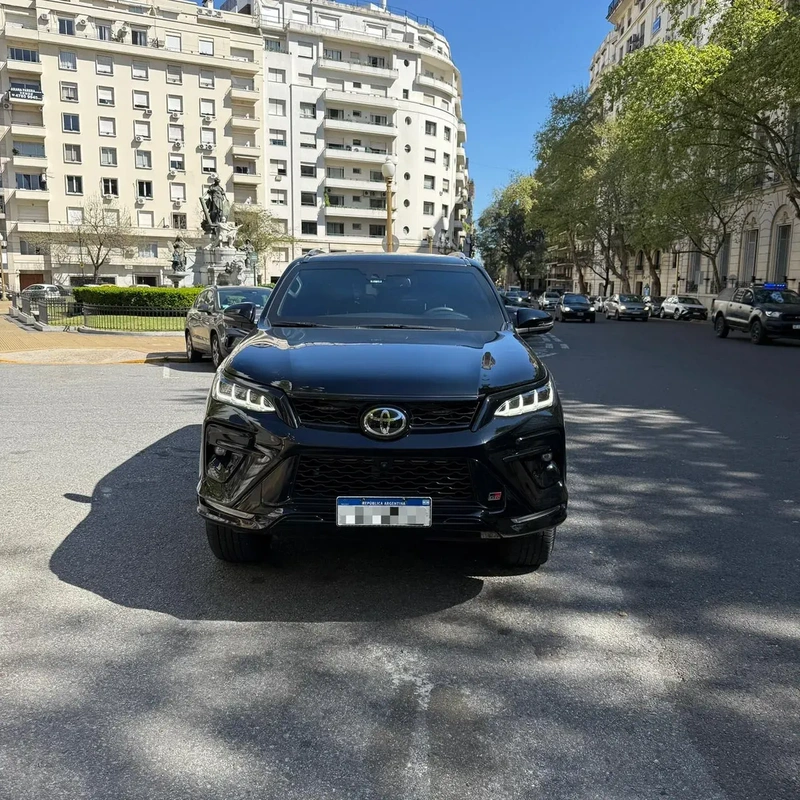 Mira esta publicación de Toyota SW4 2024 en Motordil