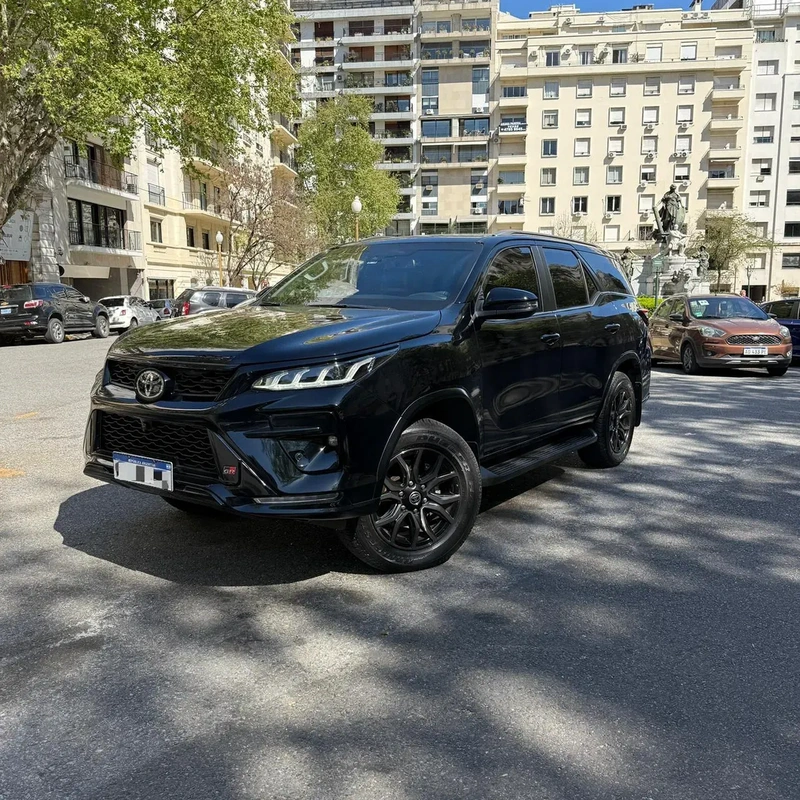 Mira esta publicación de Toyota SW4 2024 en Motordil