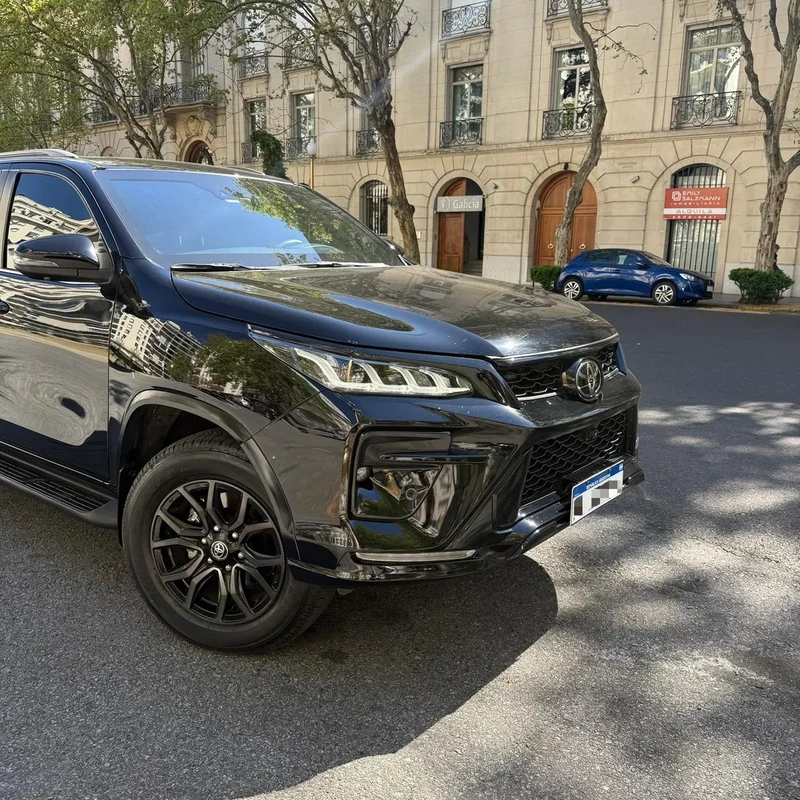 Mira esta publicación de Toyota SW4 2024 en Motordil