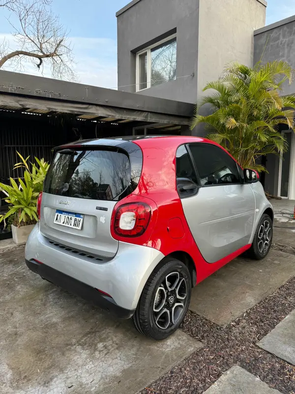 Mira esta publicación de Smart Fortwo 2016 en Motordil