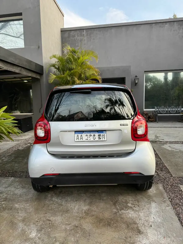 Mira esta publicación de Smart Fortwo 2016 en Motordil