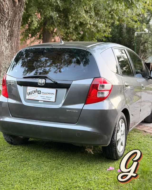 Mira esta publicación de Honda FIT 2010 en Motordil