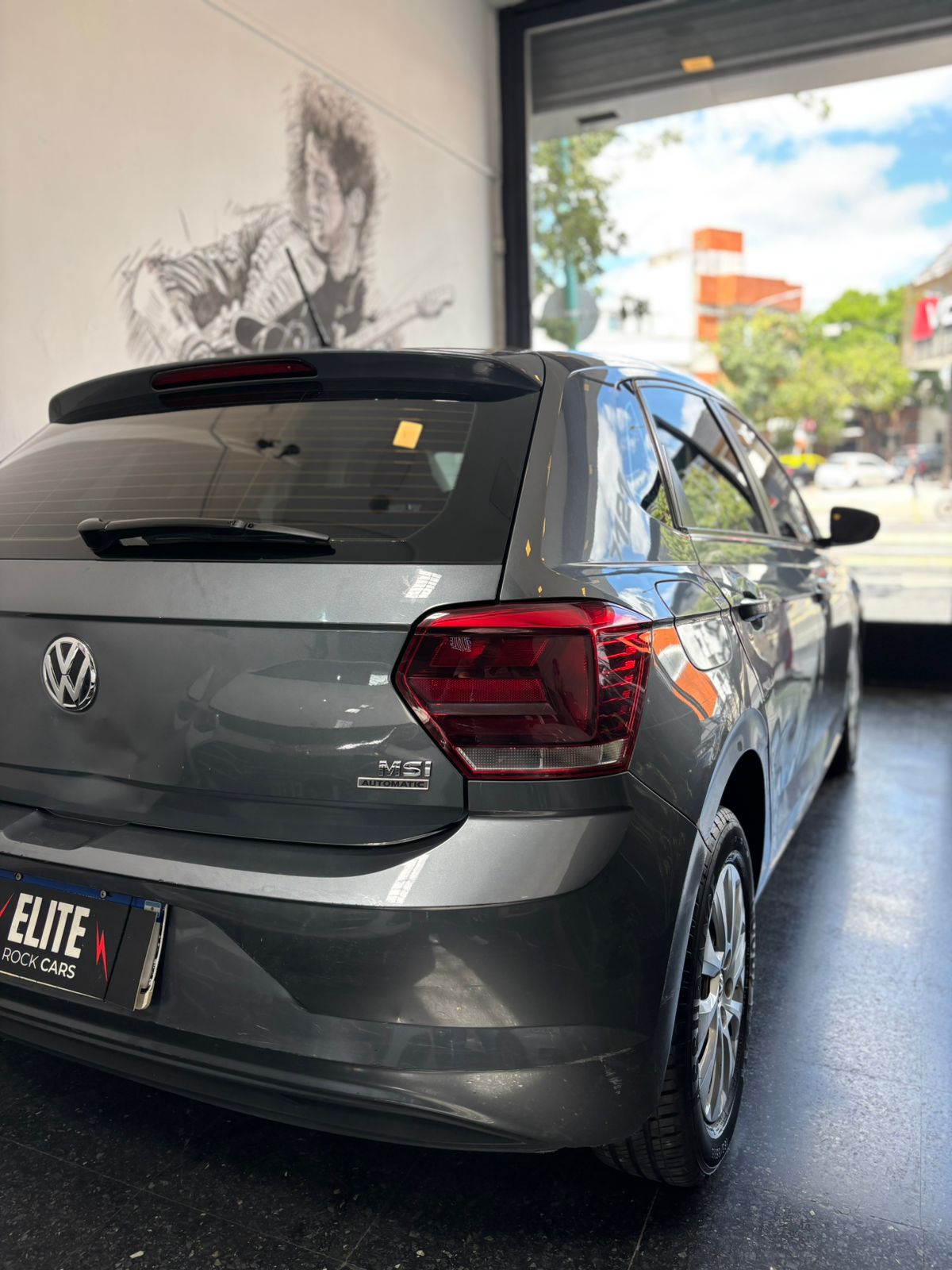 Mira esta publicación de Volkswagen Polo 2018 en Motordil