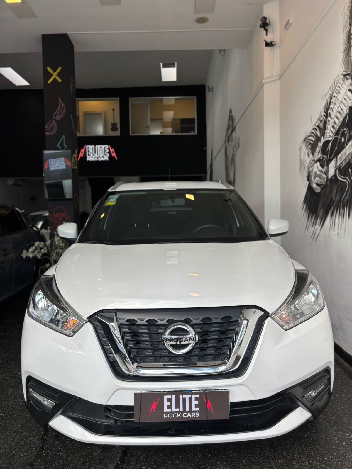 Mira esta publicación de Nissan Kicks 2018 en Motordil