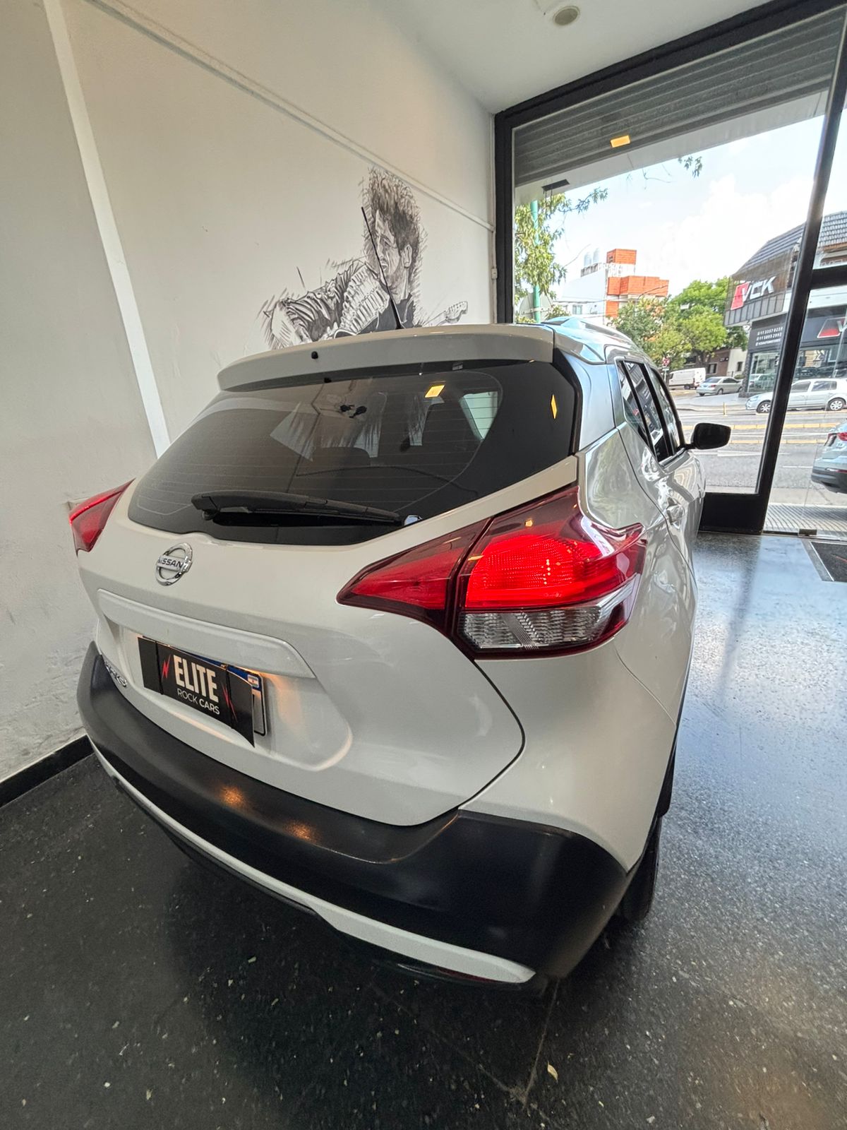 Mira esta publicación de Nissan Kicks 2018 en Motordil