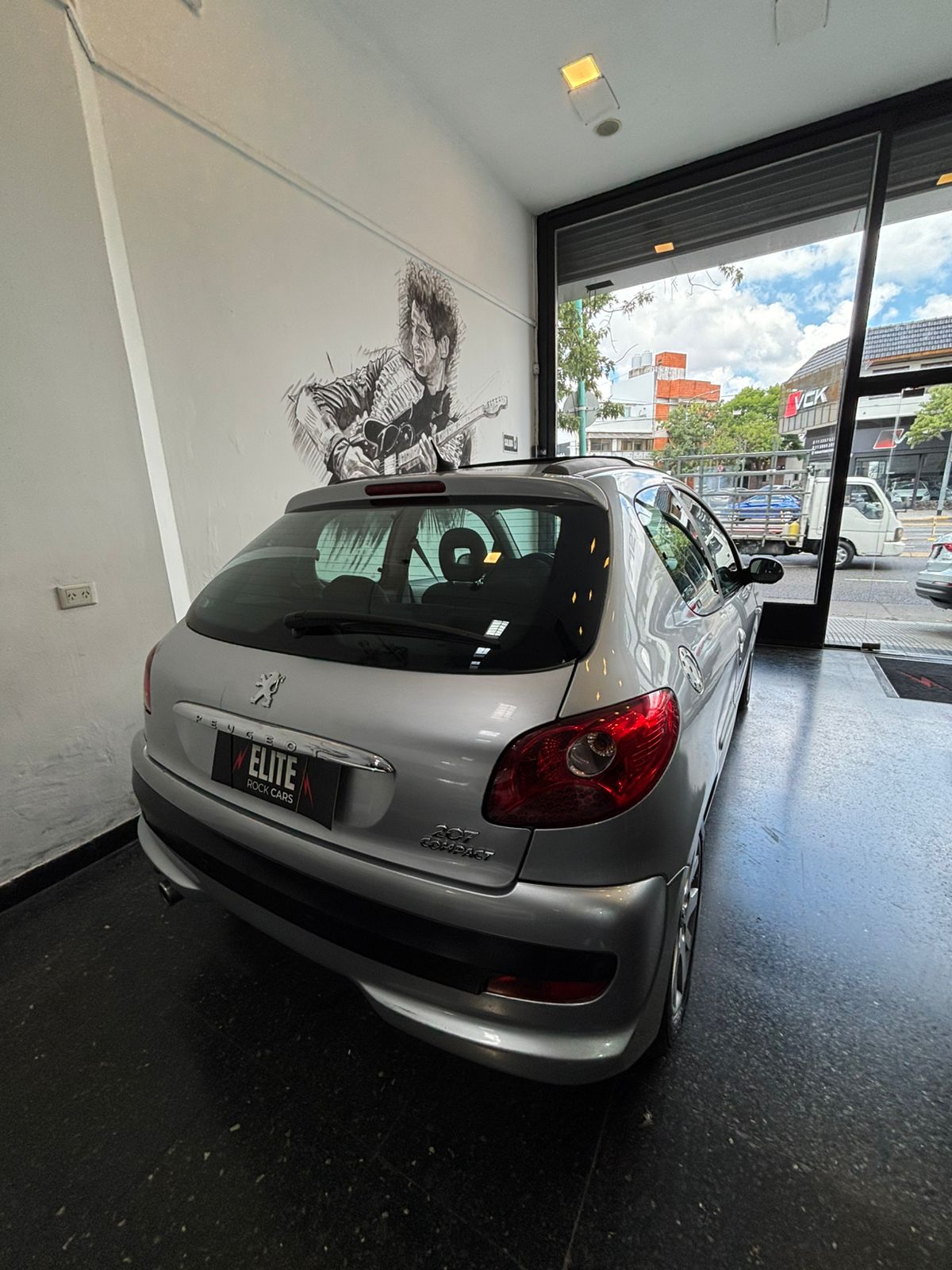 Mira esta publicación de Peugeot 207 Compact 2011 en Motordil