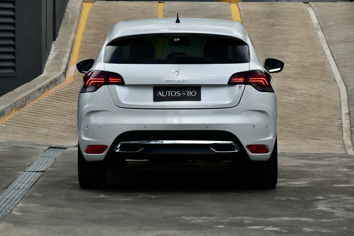 Mira esta publicación de Ds Automobiles DS4 2013 en Motordil