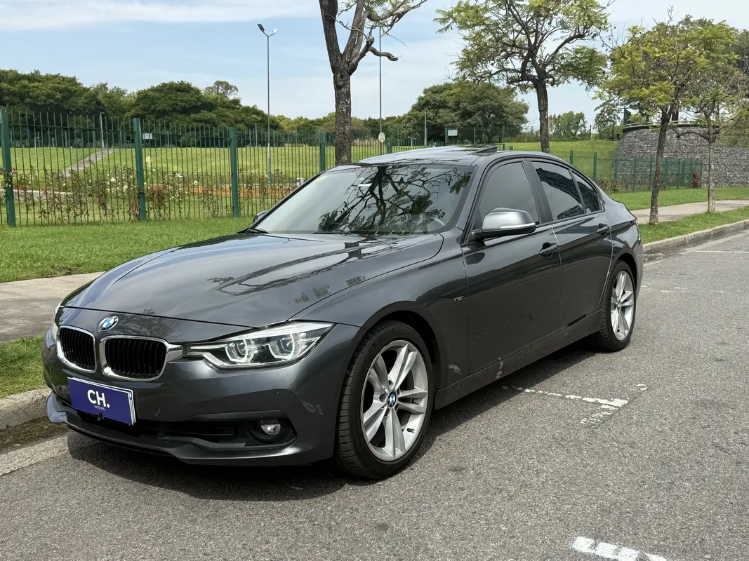 Mira esta publicación de BMW Serie 3 2016 en Motordil