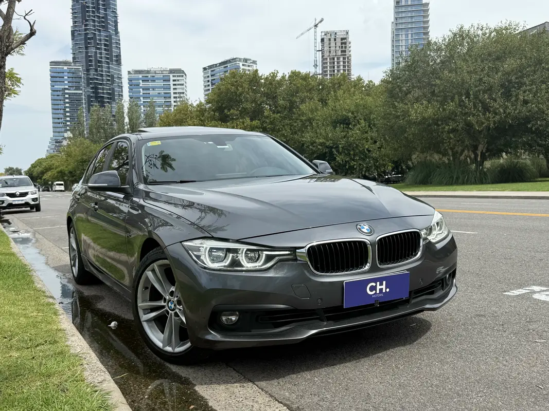 Mira esta publicación de BMW Serie 3 2016 en Motordil