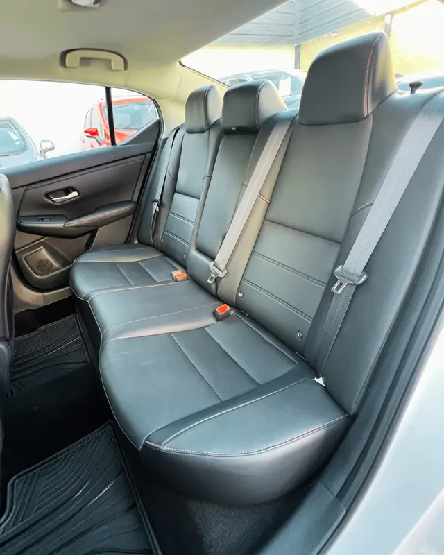 Mira esta publicación de Nissan Sentra 2022 en Motordil