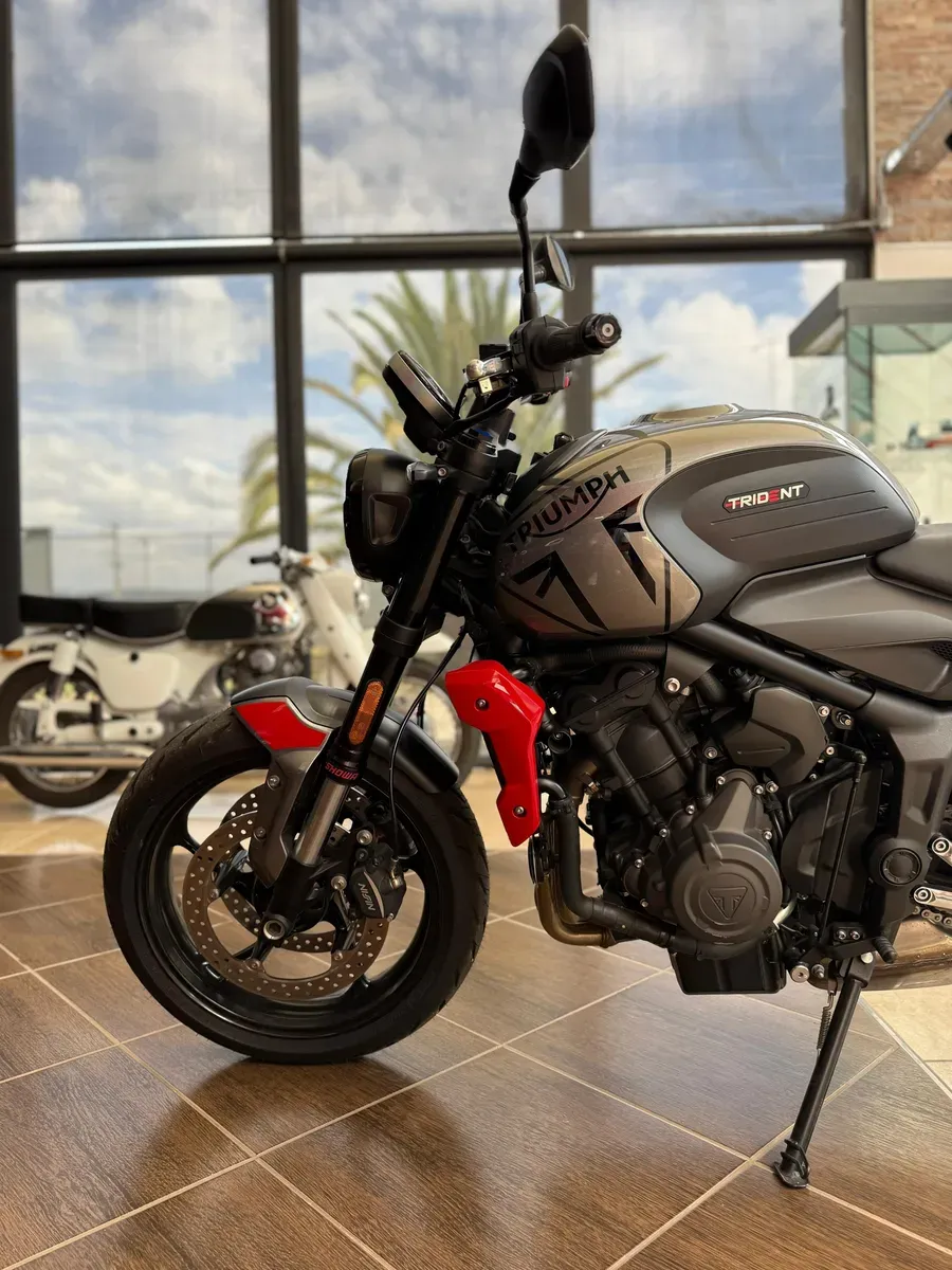 Mira esta publicación de Triumph TRIDENT 660 2023 en Motordil
