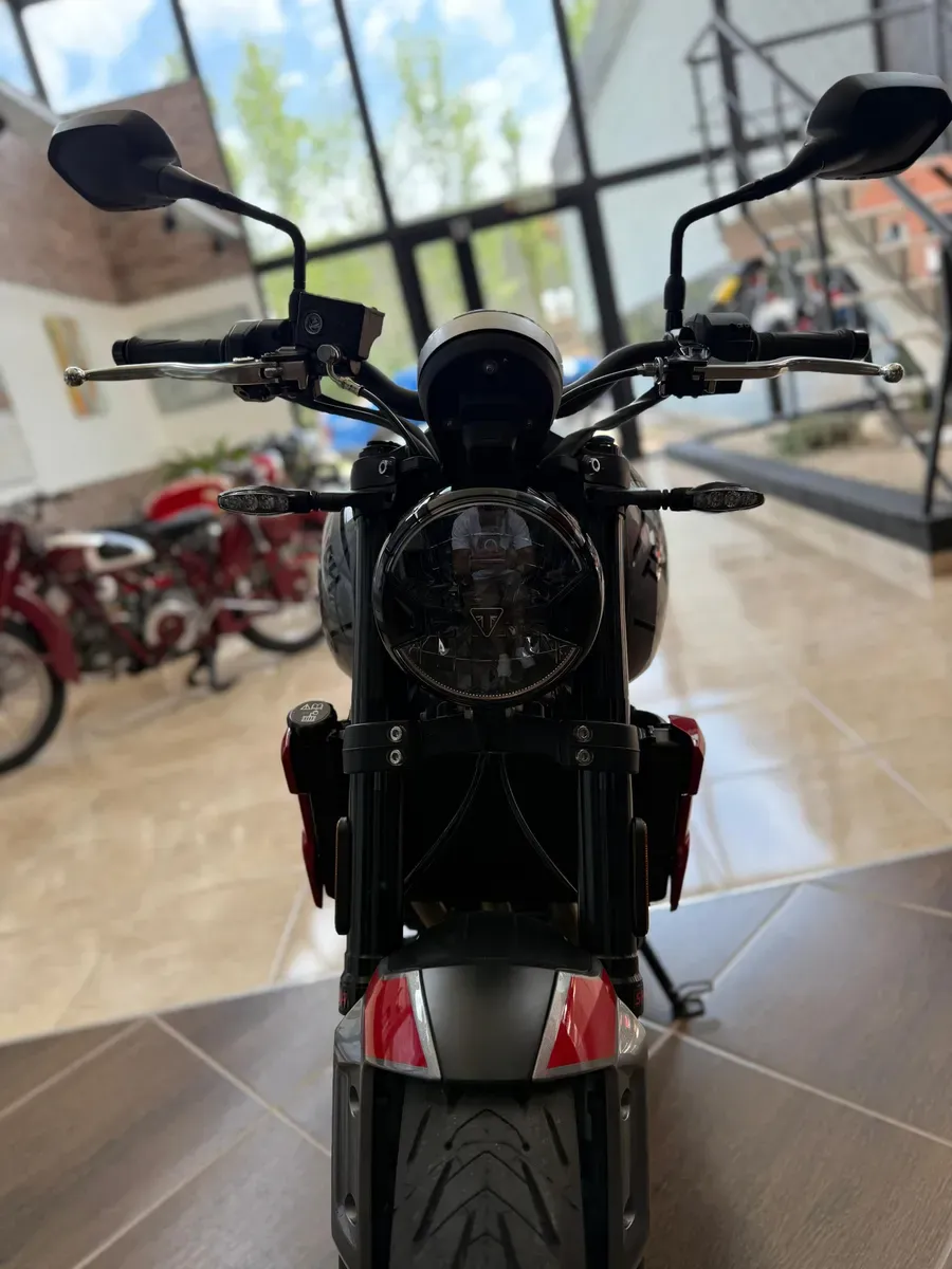 Mirá esta publicación de Triumph TRIDENT 660
