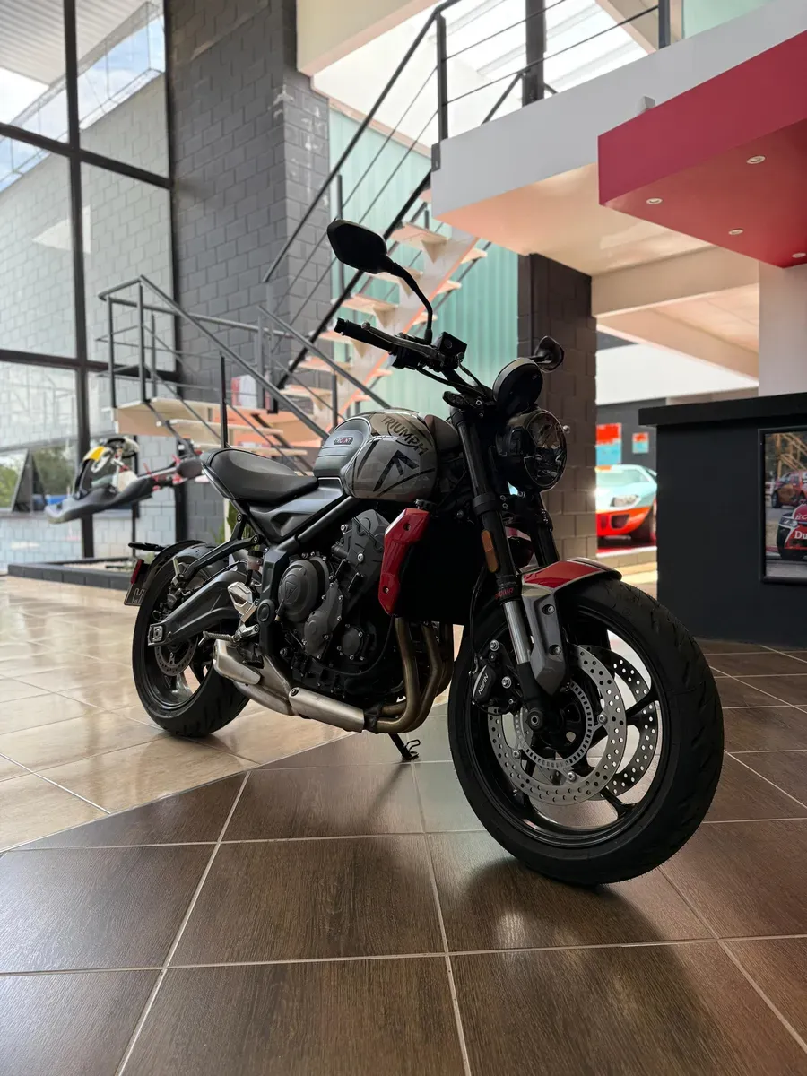 Mira esta publicación de Triumph TRIDENT 660 2023 en Motordil