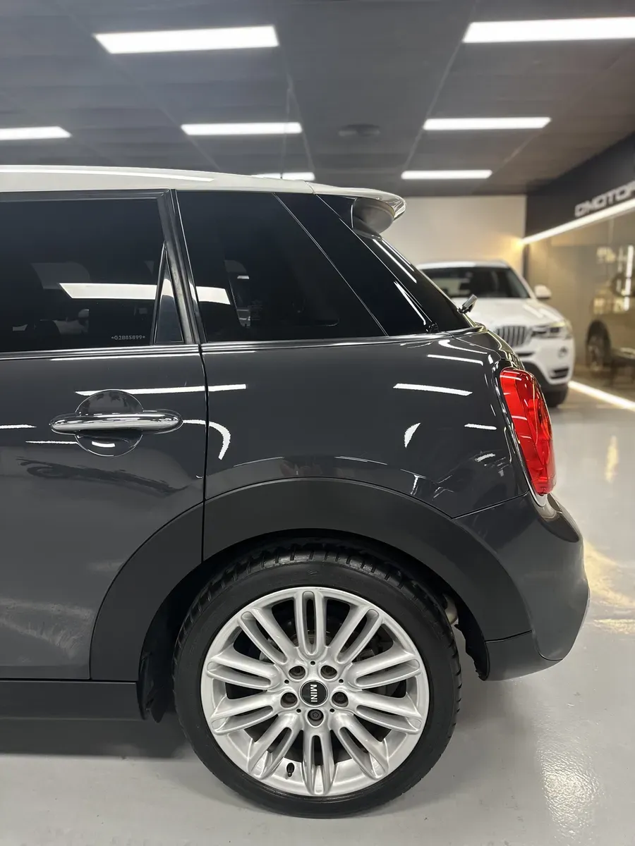 Mira esta publicación de Mini Cooper 2016 en Motordil