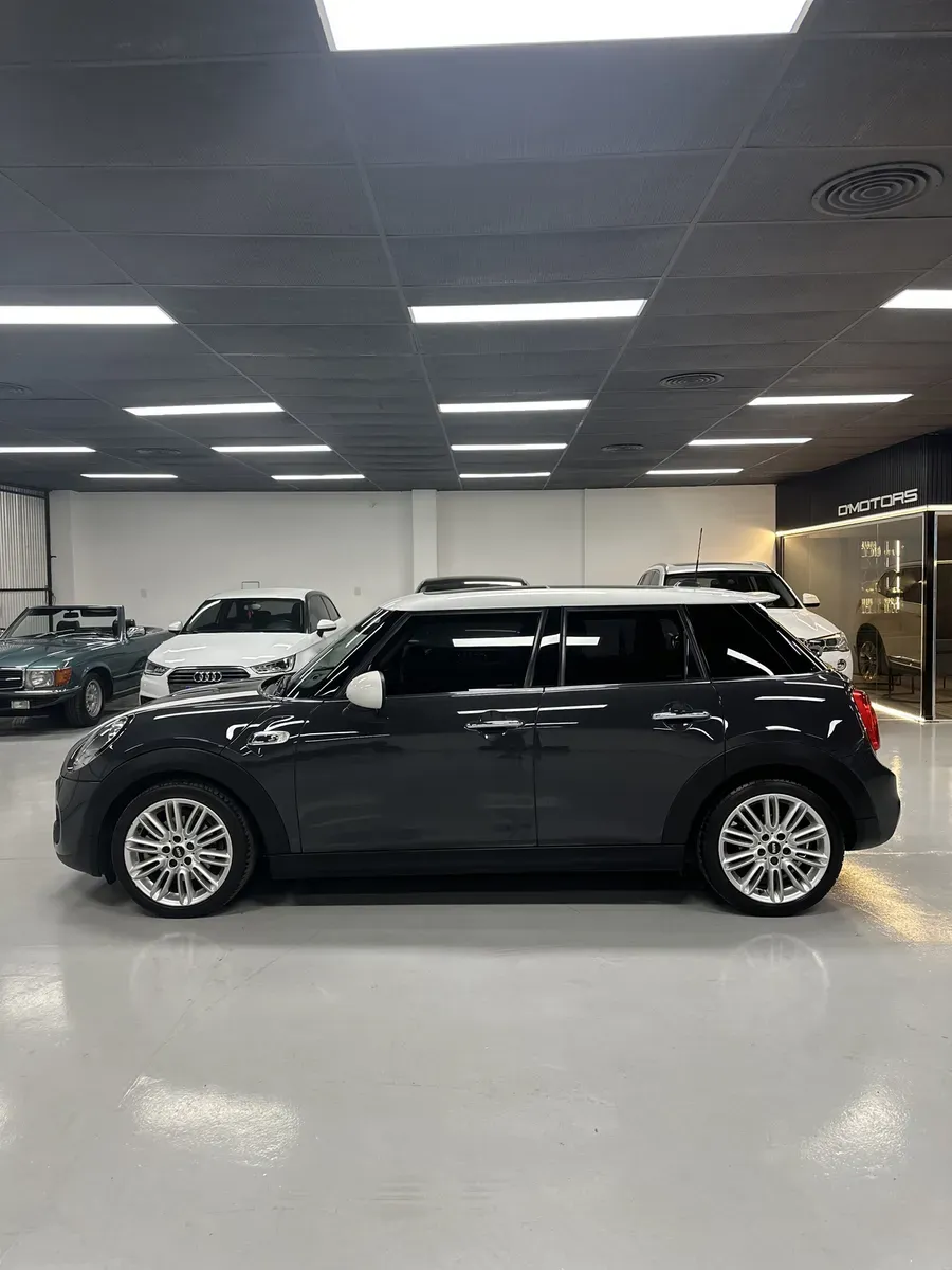 Mira esta publicación de Mini Cooper 2016 en Motordil