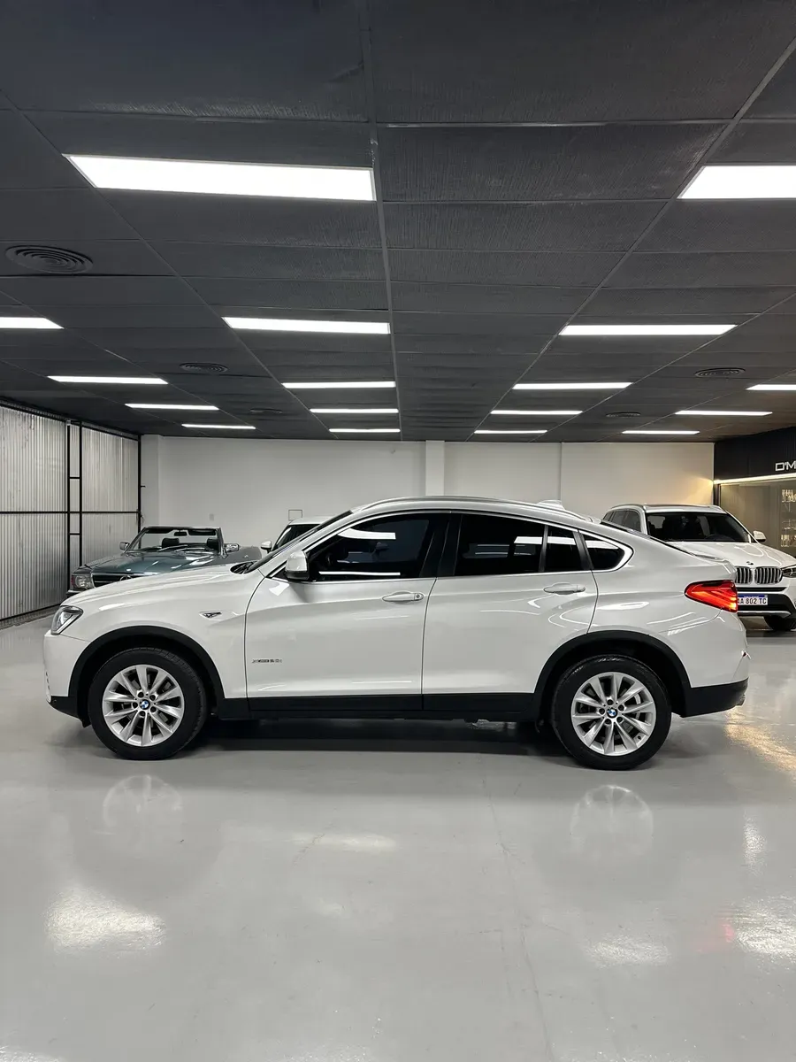 Mira esta publicación de BMW X4 2017 en Motordil