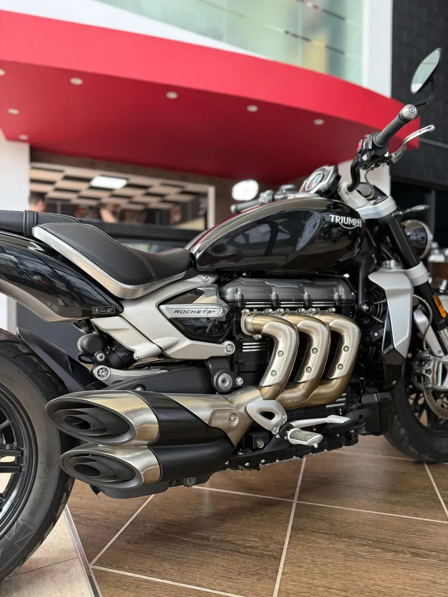Mirá esta publicación de Triumph Rocket 3R