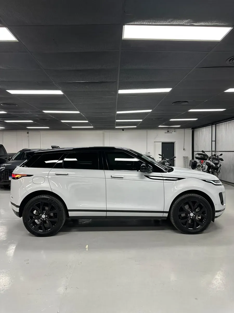 Mira esta publicación de Land Rover Range Rover Evoque 2020 en Motordil