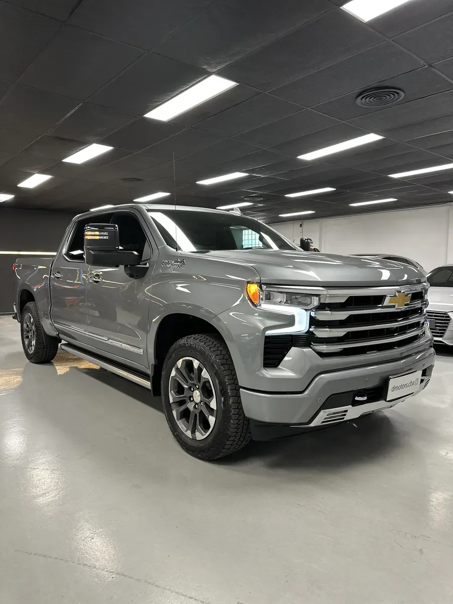 Mira esta publicación de Chevrolet Silverado 2025 en Motordil