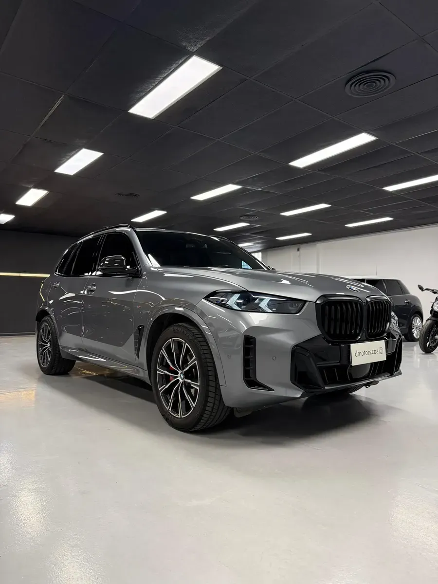 Mira esta publicación de BMW X5 2024 en Motordil