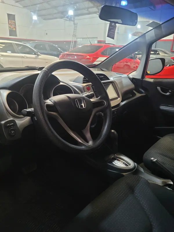 Mira esta publicación de Honda FIT 2010 en Motordil