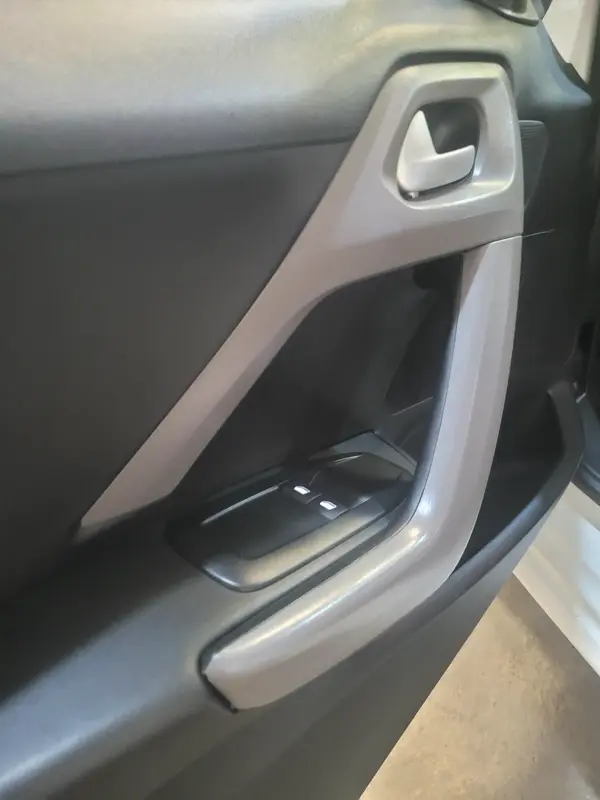 Mira esta publicación de Peugeot 208 2018 en Motordil