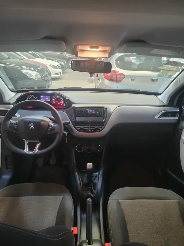 Mira esta publicación de Peugeot 208 2018 en Motordil