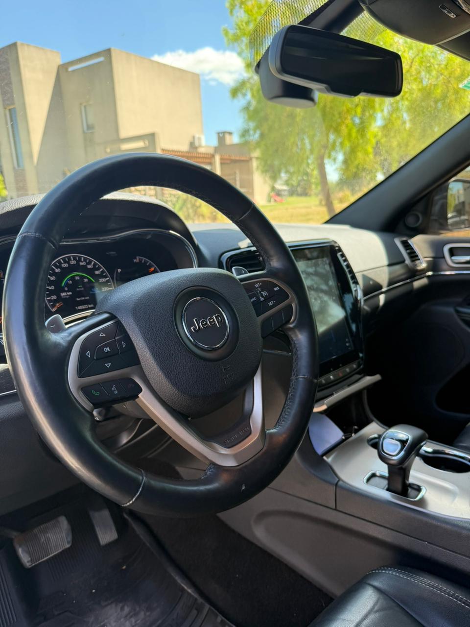 Mira esta publicación de Jeep Grand Cherokee 2016 en Motordil