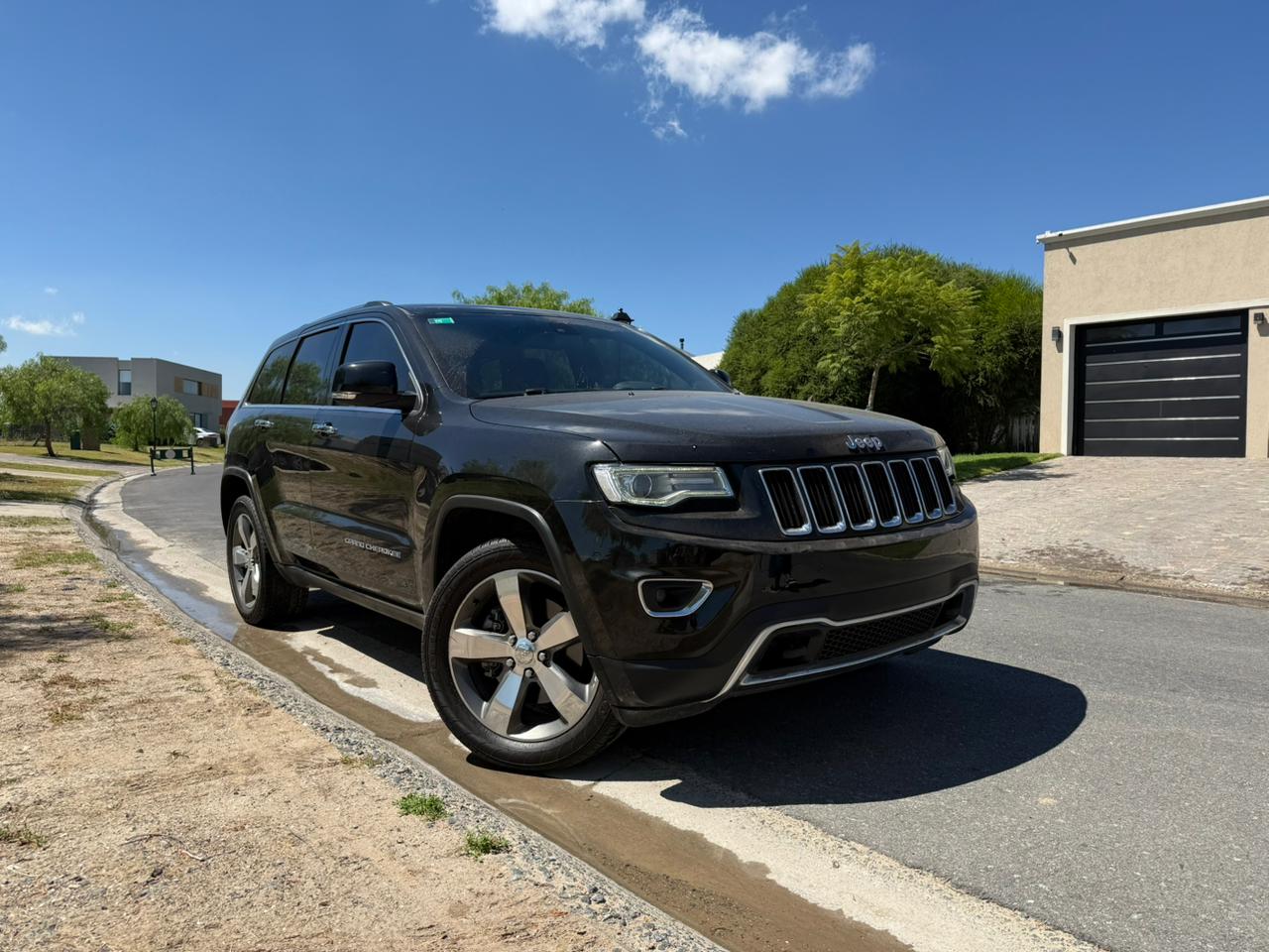 Mira esta publicación de Jeep Grand Cherokee 2016 en Motordil