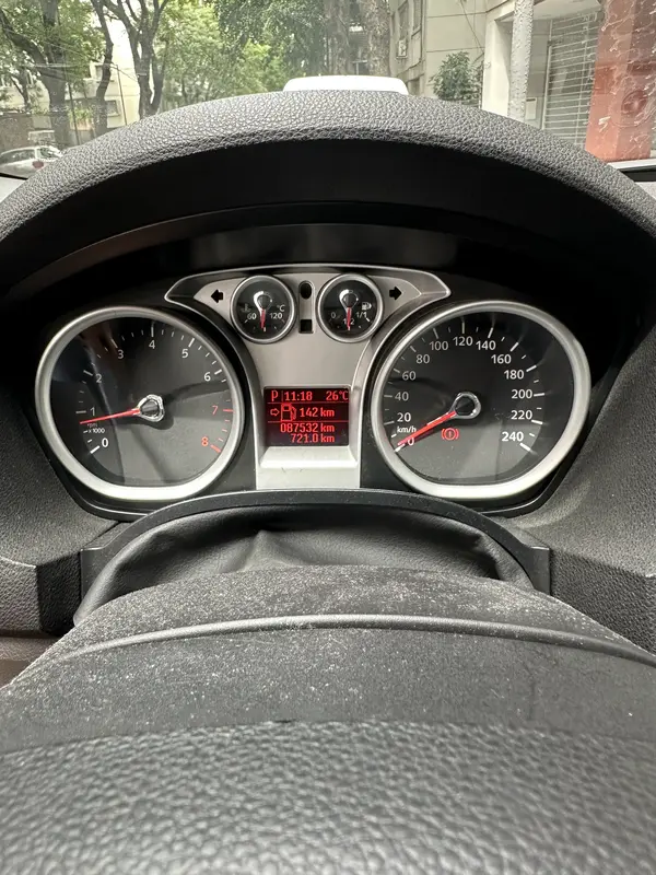 Mira esta publicación de Ford Kuga 2011 en Motordil