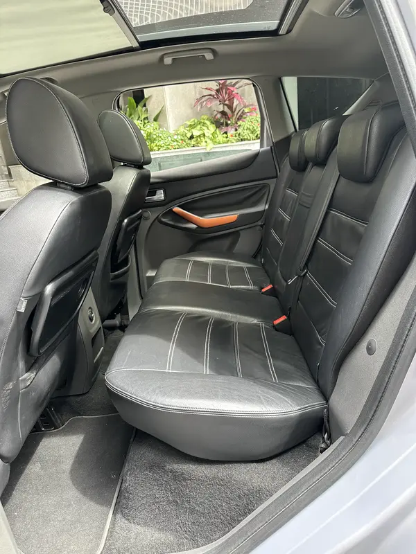 Mira esta publicación de Ford Kuga 2011 en Motordil